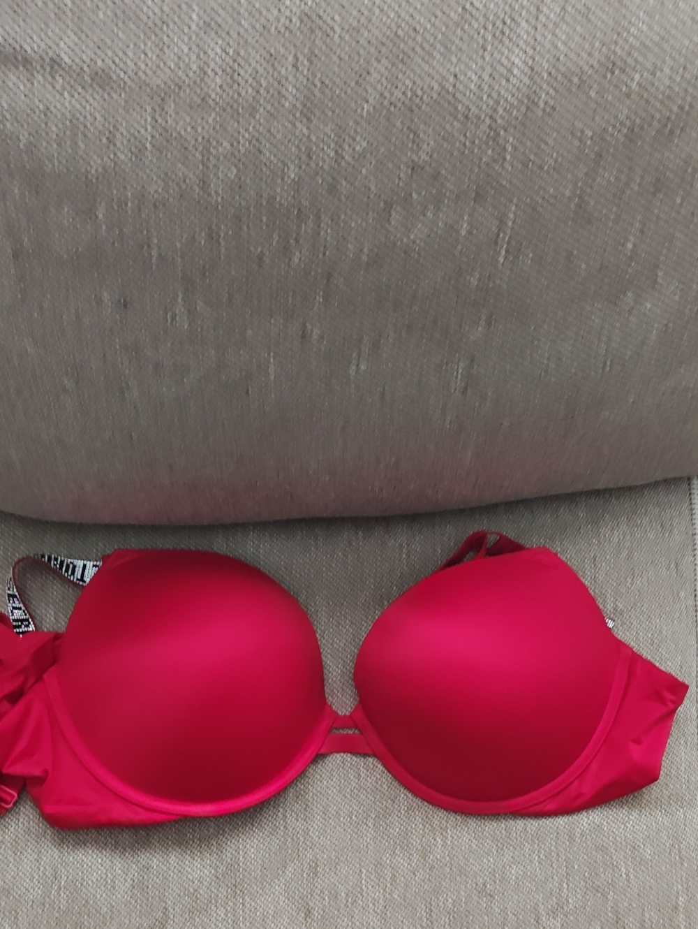 Very Sexy Push Up Shine Strap 38d
